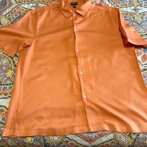 H & M Men size L regular fit shirt.